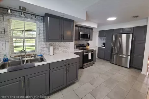 5510 Riverway Dr, Sebring, FL 33875 photo 3