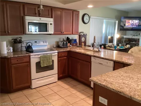 7029 Spring Hill Rd, Sebring, FL 33876 photo 7