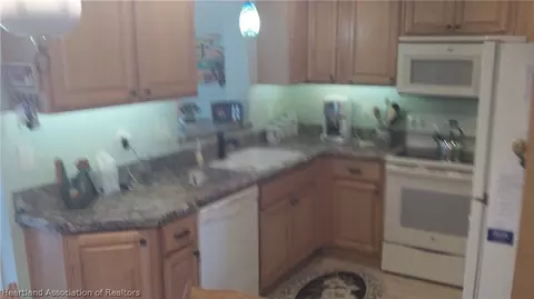 3826 Thunderbird Hill Cir, Sebring, FL 33872 photo 6