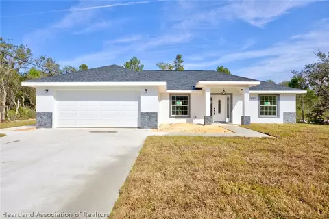 2062 N Olivia Dr, Avon Park, FL 33825