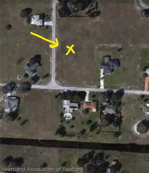 409 Meadow Land Rd, Sebring, FL 33876