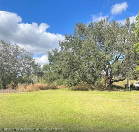 1500 Killarney Dr, Sebring, FL 33870 photo 3