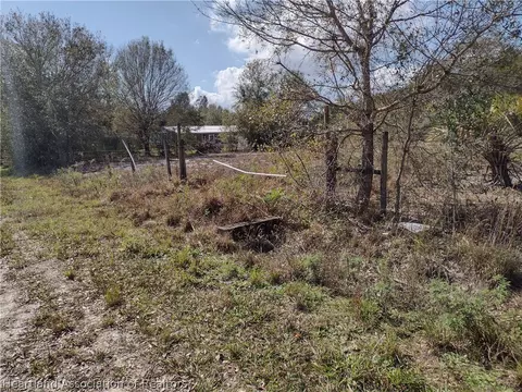 325 Pleasant Ln, Lorida, FL 33857 photo 5