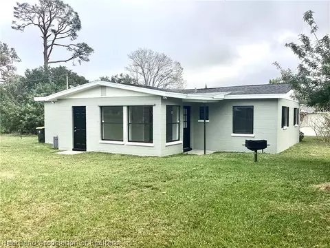 105 Pinehurst Rd, Sebring, FL 33870 photo 2