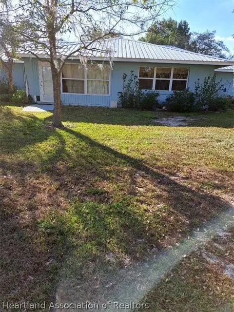 705 Crane St, Sebring, FL 33870 photo 2