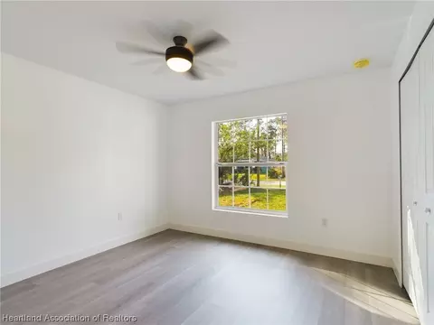 404 Lark Ter, Sebring, FL 33872 photo 8