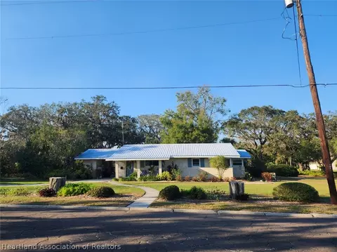409 E Bay St, Wauchula, FL 33873 photo 1