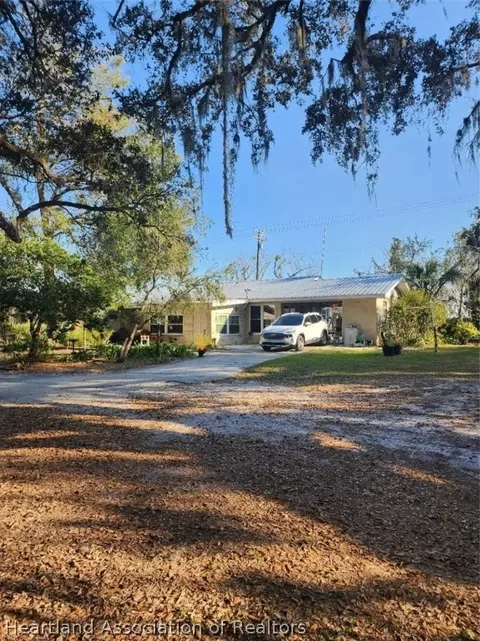 409 E Bay St, Wauchula, FL 33873 photo 6