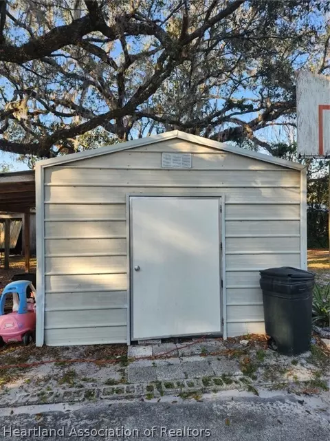 409 E Bay St, Wauchula, FL 33873 photo 8