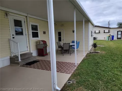 2945 John L St, Sebring, FL 33872 photo 3