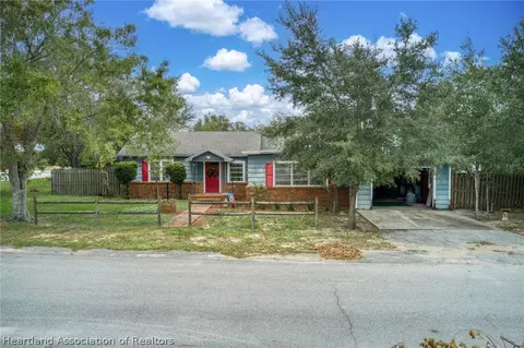 418 W Circle St, Avon Park, FL 33825