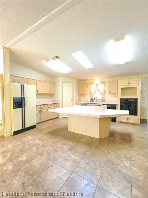 1010 Sunbird Ct, Sebring, FL 33872 photo 22
