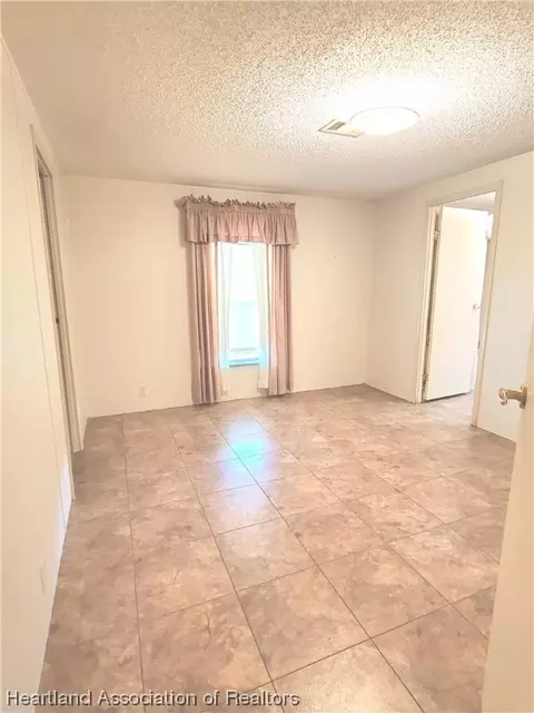 1010 Sunbird Ct, Sebring, FL 33872 photo 7