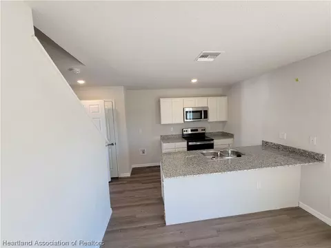1609 Marble St, Sebring, FL 33870 photo 3