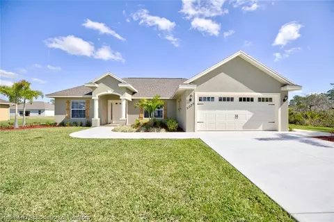 5025 Myrtle Beach Dr, Sebring, FL 33872