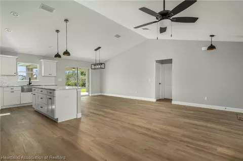 5282 Pebble Beach Dr, Sebring, FL 33872 photo 6