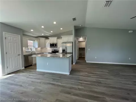 4407 Singer St, Sebring, FL 33872 photo 5