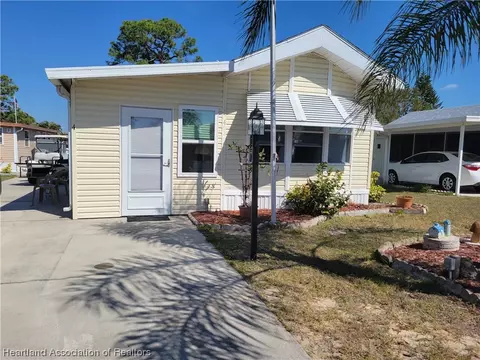 4 Pine Ridge Ter, Lake Placid, FL 33852