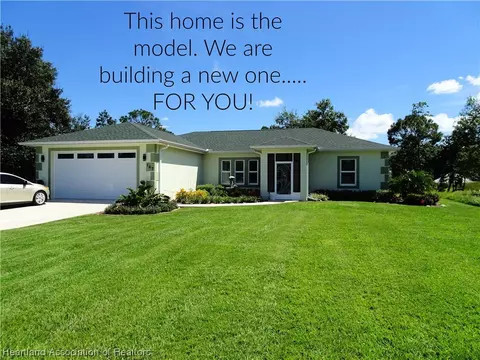 143 Mango Rd NE, Lake Placid, FL 33852