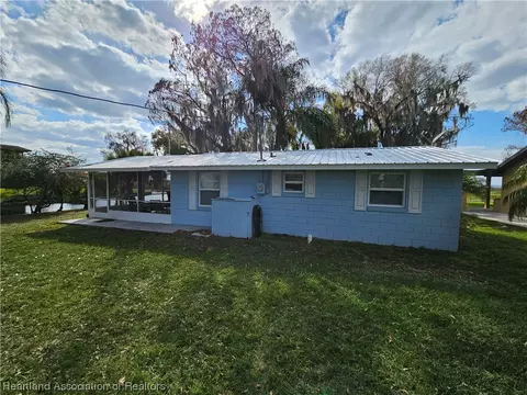 111 Cypress Pt, Lorida, FL 33857
