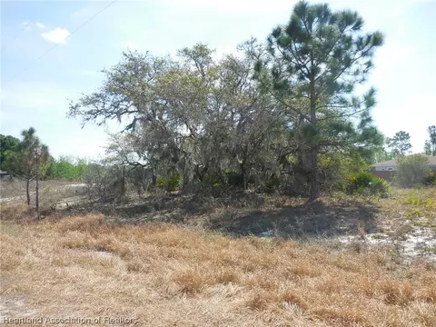 2483 W Haviland Rd, Avon Park, FL 33825