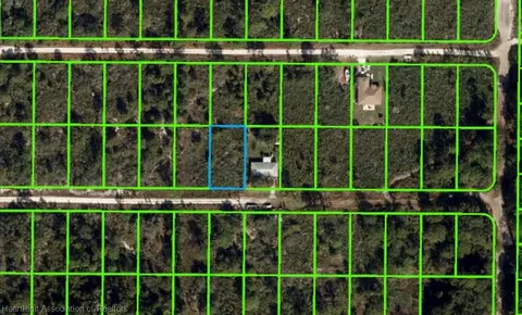 229 Scrub Jay Ave, Sebring, FL 33870 photo 2