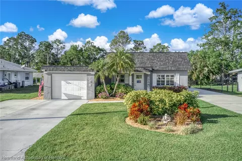 105 Melody Ct, Lake Placid, FL 33852