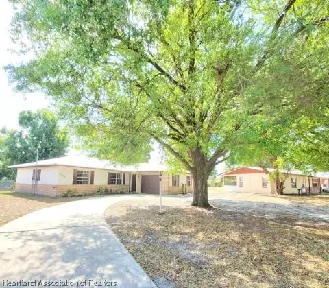 4205 Capri St, Sebring, FL 33872 photo 8