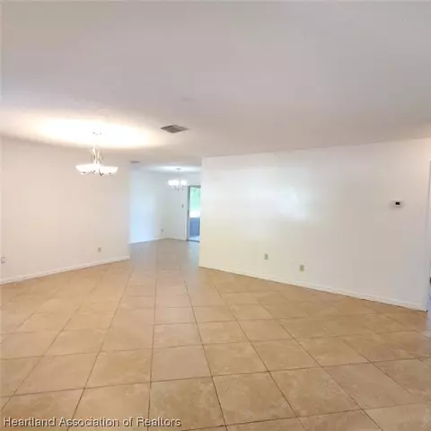 4205 Capri St, Sebring, FL 33872 photo 2