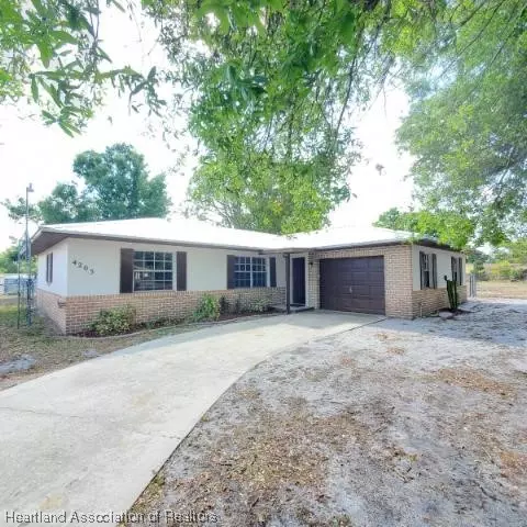 4205 Capri St, Sebring, FL 33872 photo 9