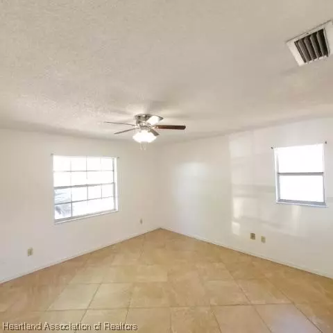 4205 Capri St, Sebring, FL 33872 photo 4