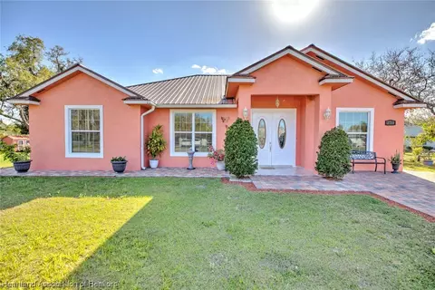 2733 N Farnum Rd, Avon Park, FL 33825