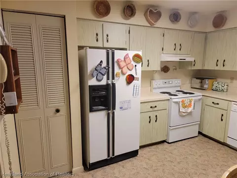 3136 Spinks Rd, Sebring, FL 33870 photo 4