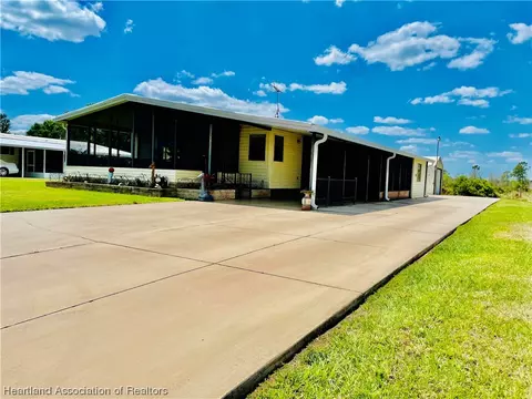 79 Century Blvd, Avon Park, FL 33825