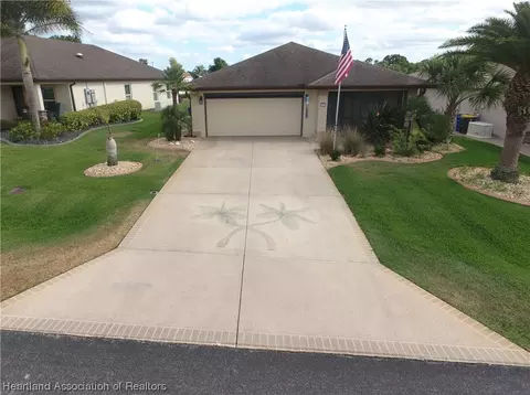 182 Woodside Dr, Lake Placid, FL 33852