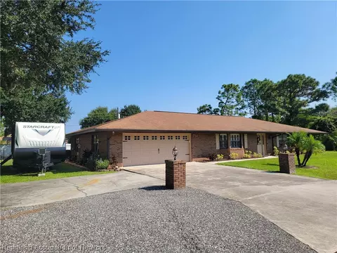 712 Garland Ave, Sebring, FL 33875
