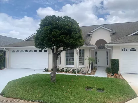 2053 Ashley Oaks Cir, Sebring, FL 33870