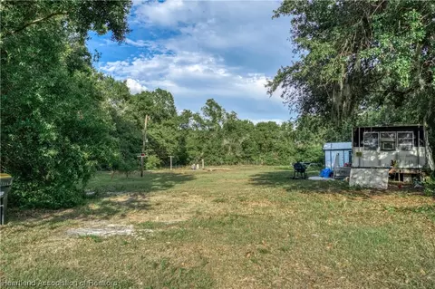 300 Pleasant Ln, Lorida, FL 33857 photo 4