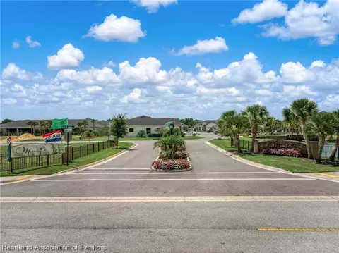 35159 Daily Dr, Sebring, FL 33872 photo 9