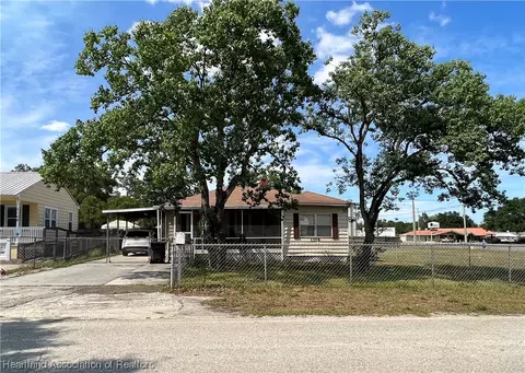 1106 W Pleasant St, Avon Park, FL 33825