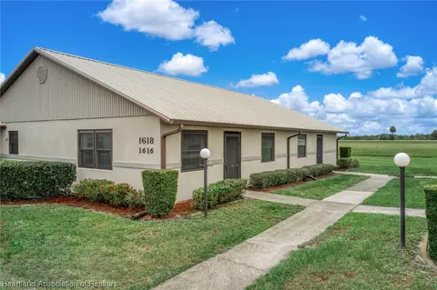 1618 Villaway W, Sebring, FL 33876