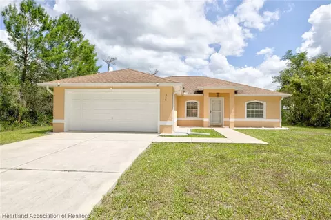248 Carole Rd NW, Lake Placid, FL 33852