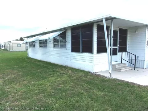 1951 E Robin Ave, Sebring, FL 33870 photo 2