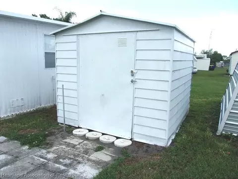 1951 E Robin Ave, Sebring, FL 33870 photo 5