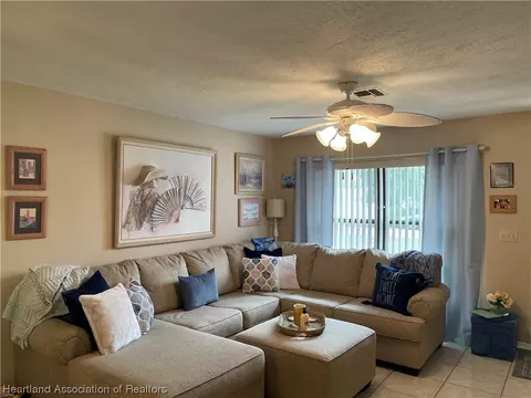 405 Lemans Dr, Sebring, FL 33872 photo 2