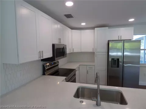 1008 SW 2nd St, Okeechobee, FL 34974 photo 5