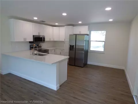 1008 SW 2nd St, Okeechobee, FL 34974 photo 4