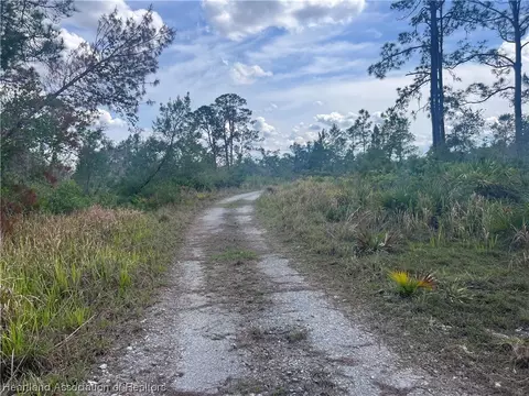 10711 E Greenside Way E, Sebring, FL 33875 photo 4