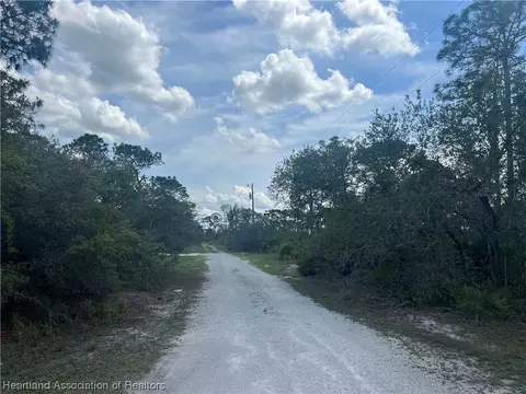 10711 E Greenside Way E, Sebring, FL 33875 photo 3