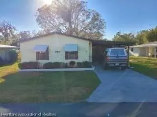 42 Venetian Pkwy, Lake Placid, FL 33852